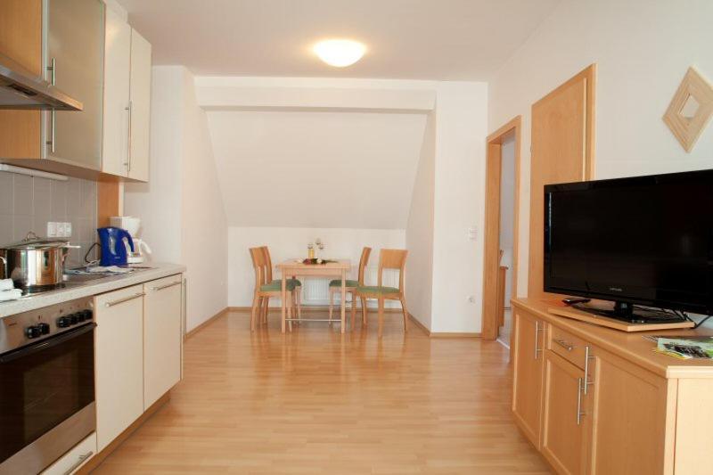 Raiffeisenhof Appartements Ehrenhausen Exterior photo
